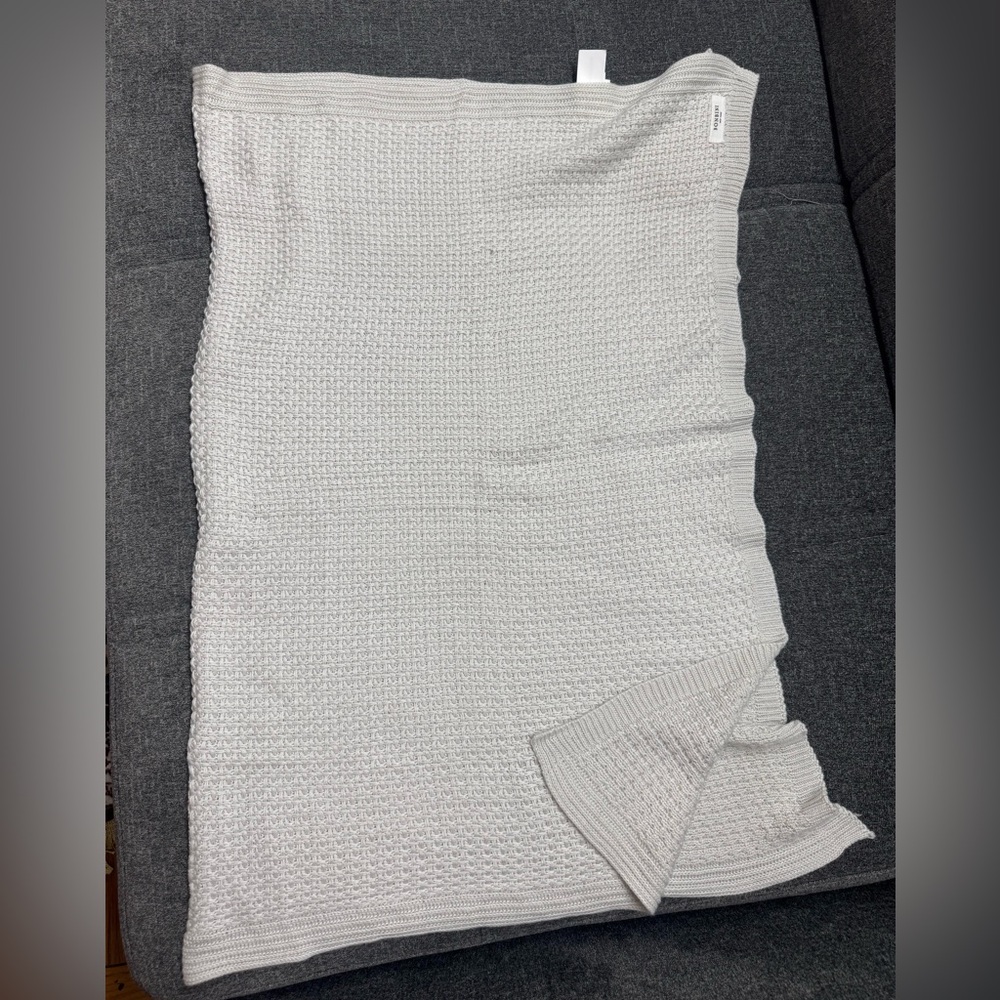 Bonnie Baby White Ribbed Blanket